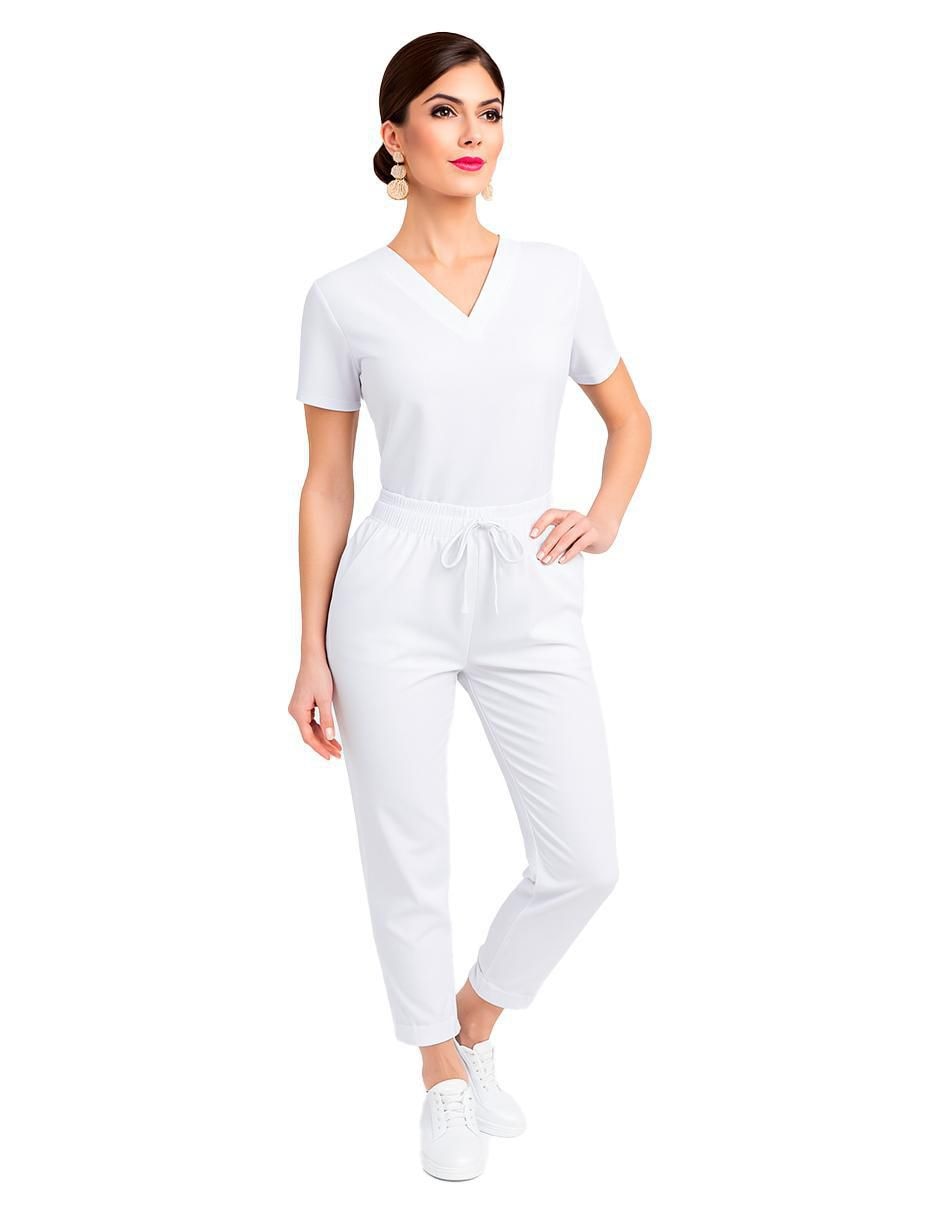 Uniforme estilo relajado para mujer 2