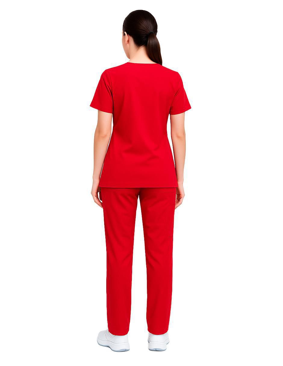 Uniforme estilo relajado para mujer 3